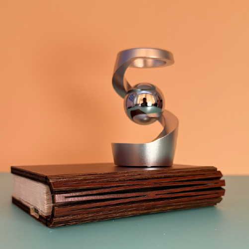 get Mind: Flow Spinner – Optical Illusion Desk Tool for Calm & Focus