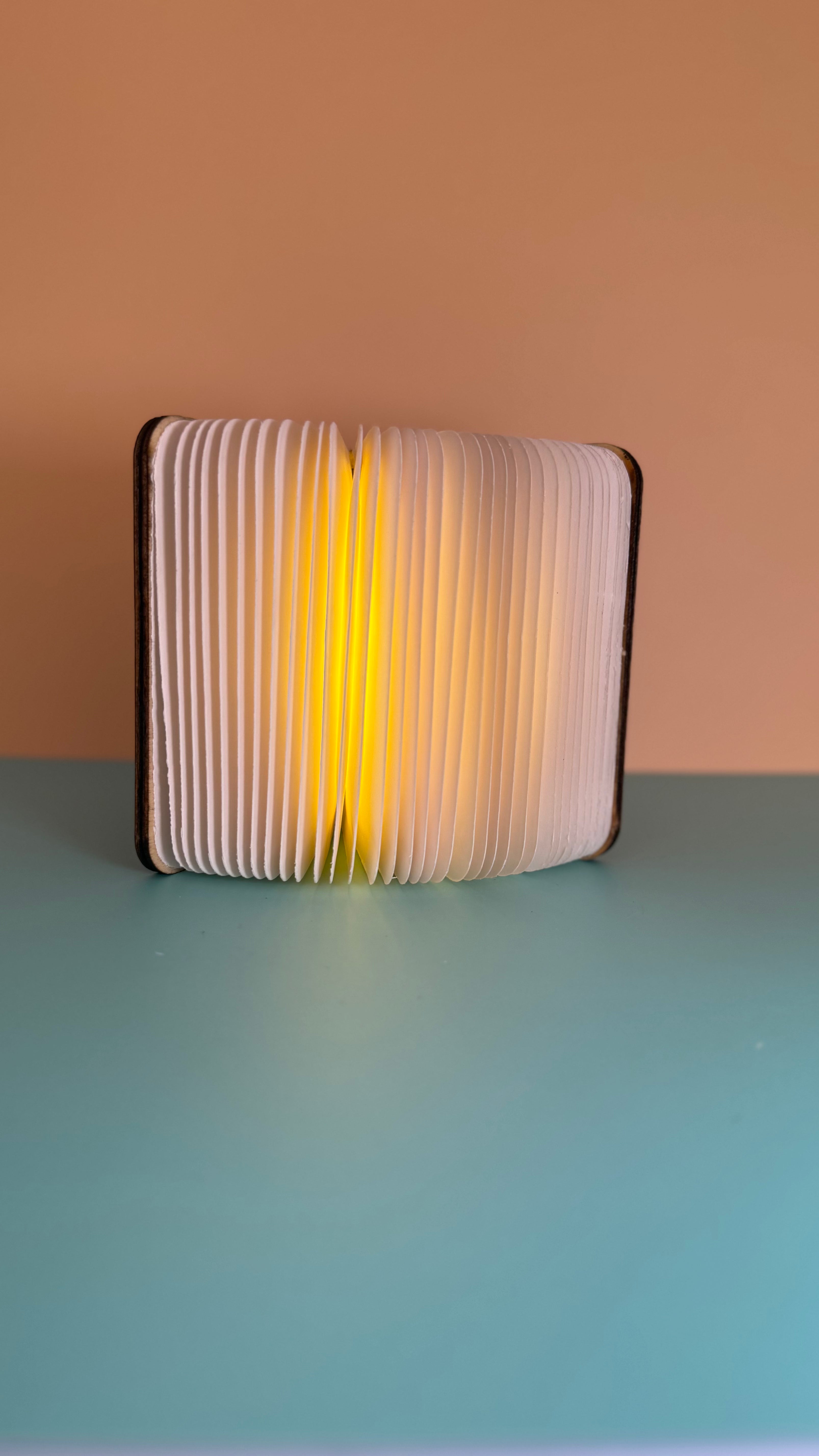 get Mind: Foldable Book Lamp – Portable Wooden Light for Calm Spaces